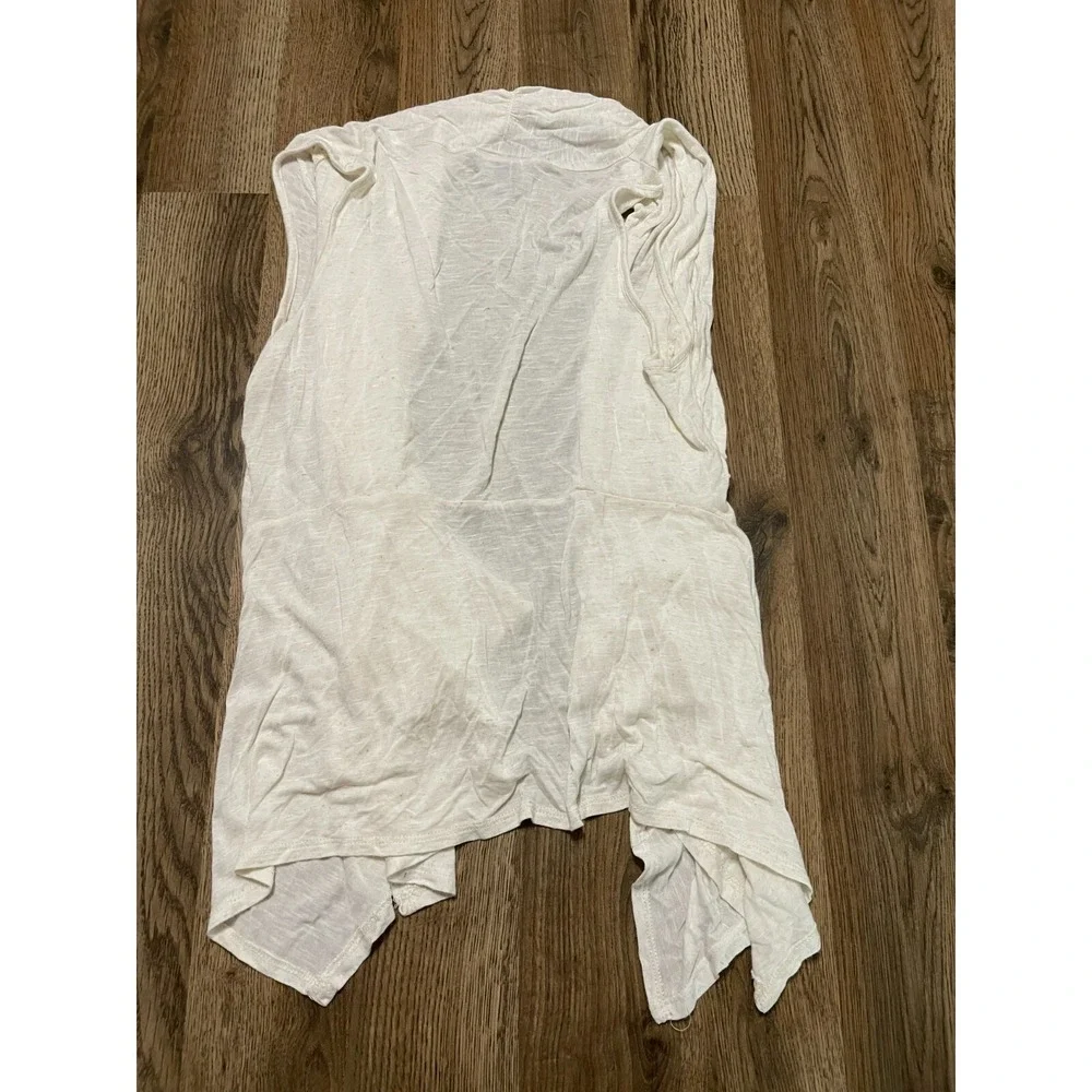 AGB Shawl, Women's Size Medium, White, Sleeveless, Lightweight - Picture 2 of 8